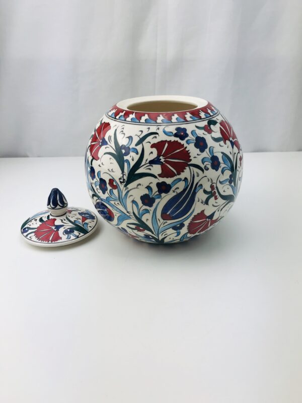 Beautiful Iznik 17 cm Diameter  Ceramic Globe  Vase / Jar with Lid - Image 6