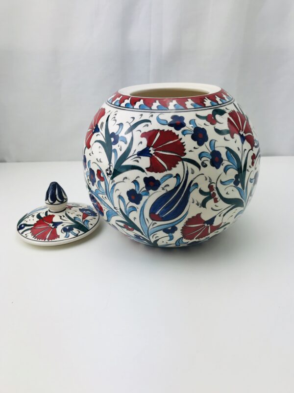 Beautiful Iznik 17 cm Diameter  Ceramic Globe  Vase / Jar with Lid - Image 2