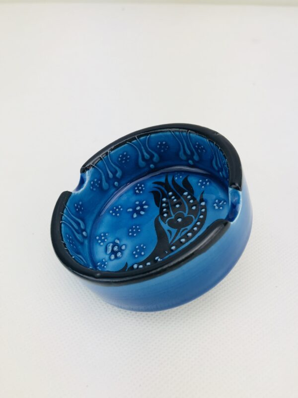 Vintage Figured Ceramic Ashtray, Hand Painted Blue (Printed) Ceramic Smokers Ashtray - Image 5