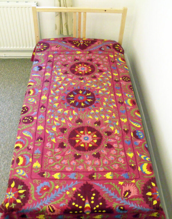 Handmade Floral Pattern Suzani Embroidery Bedspread - Image 4