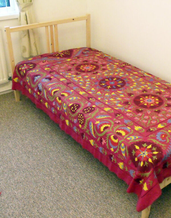 Handmade Floral Pattern Suzani Embroidery Bedspread - Image 5
