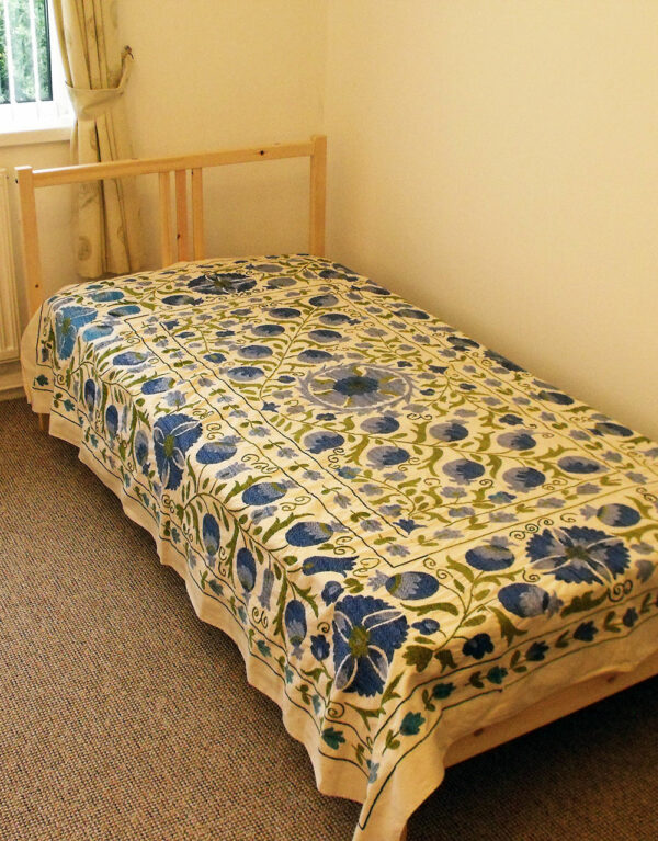 Handmade Blue Floral Pattern Suzani Embroidery Bedspread - Image 5